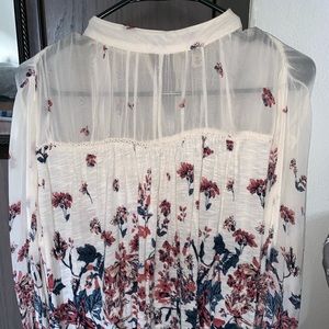 Lucky brand Longsleeve. Size Medium.